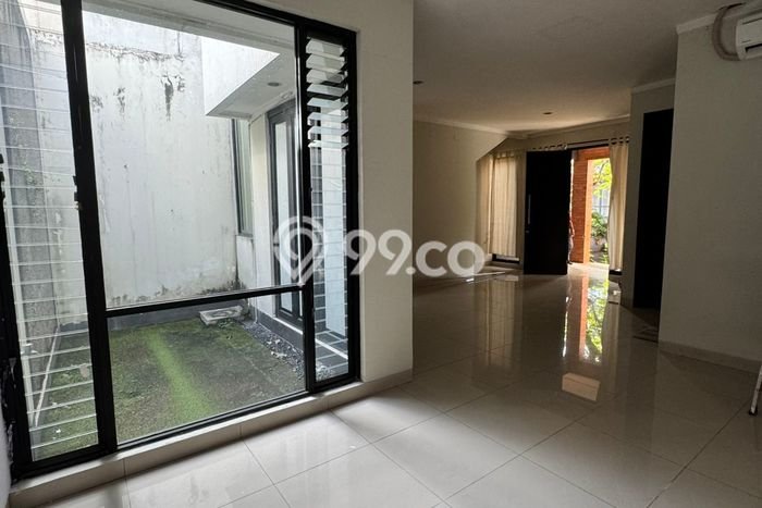 Hunian Mewah LB 152m2 Siap Pakai Desain Elegan di Sektor 7-Bintaro, Tangerang Selatan Hunian Mewah LB 152m2 Siap Pakai Desain Elegan di Sektor 7-Bintaro, Tangerang Selatan