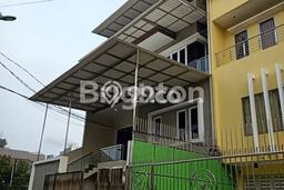 Dijual Rumah Luas Megah Dengan View Cantik di Pluit, Jakarta Utara Dijual Rumah Luas Megah Dengan View Cantik di Pluit, Jakarta Utara