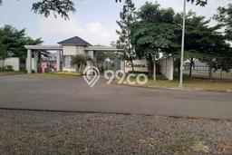 Rumah Luas Asri 2 KT Siap Pakai di Suvarna Sutera Tangerang Rumah Luas Asri 2 KT Siap Pakai di Suvarna Sutera Tangerang
