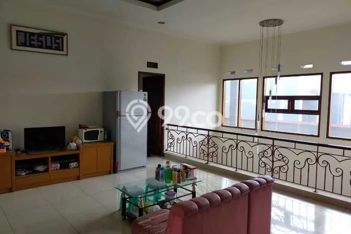 Hunian Mewah LB 450m2 Siap Pakai Desain Elegan di Mekar Wangi, Bandung Hunian Mewah LB 450m2 Siap Pakai Desain Elegan di Mekar Wangi, Bandung