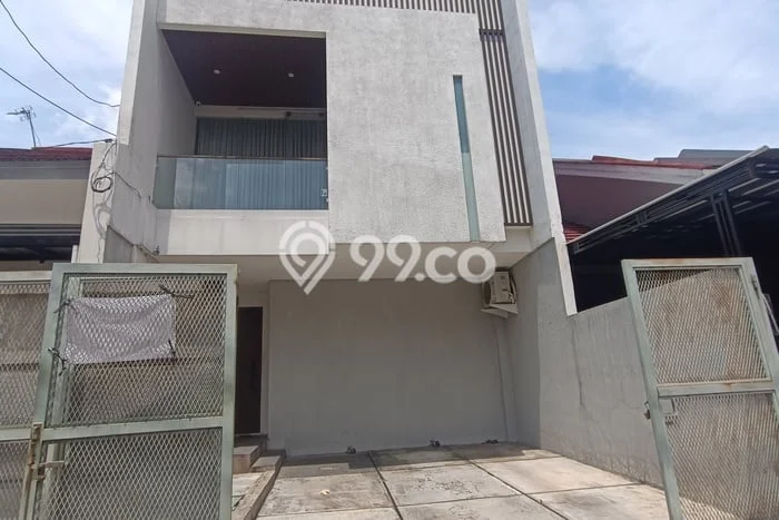 Rumah Strategis Minimalis Lb 198m2 di Antapani, Bandung Rumah Strategis Minimalis Lb 198m2 di Antapani, Bandung