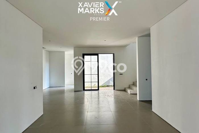 Rumah Strategis LT 135m2m² / LB 150m2m² di Lokasi Strategis Villa Puncak Tidar, Malang Rumah Strategis LT 135m2m² / LB 150m2m² di Lokasi Strategis Villa Puncak Tidar, Malang