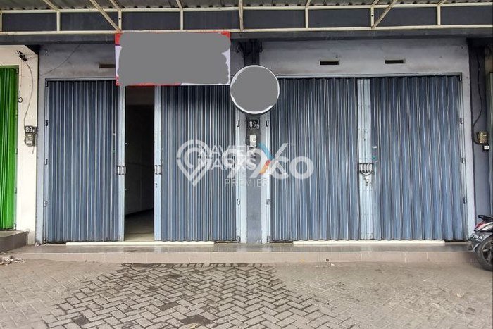 Disewakan Ruko Area Komersial Kawasan Klojen, Luas 200m2m², Siap Operasi Disewakan Ruko Area Komersial Kawasan Klojen, Luas 200m2m², Siap Operasi