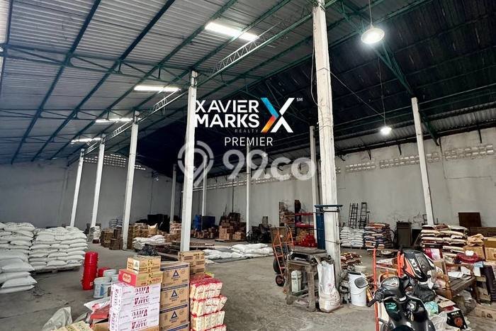 LOKASI PREMIUM! Gudang di Sukun, Luas 1100m2m², Lokasi Strategis LOKASI PREMIUM! Gudang di Sukun, Luas 1100m2m², Lokasi Strategis