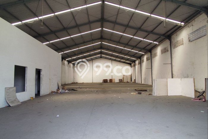 Unit Gudang Disewa Lokasi Lawang, Malang Spesifikasi Luas Bangunan 500m2 Unit Gudang Disewa Lokasi Lawang, Malang Spesifikasi Luas Bangunan 500m2