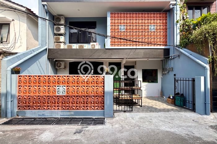 Kos-kosan Dijual di Tebet, Jakarta Selatan dengan 9 Kamar Tidur, 5 Kamar Mandi Kos-kosan Dijual di Tebet, Jakarta Selatan dengan 9 Kamar Tidur, 5 Kamar Mandi