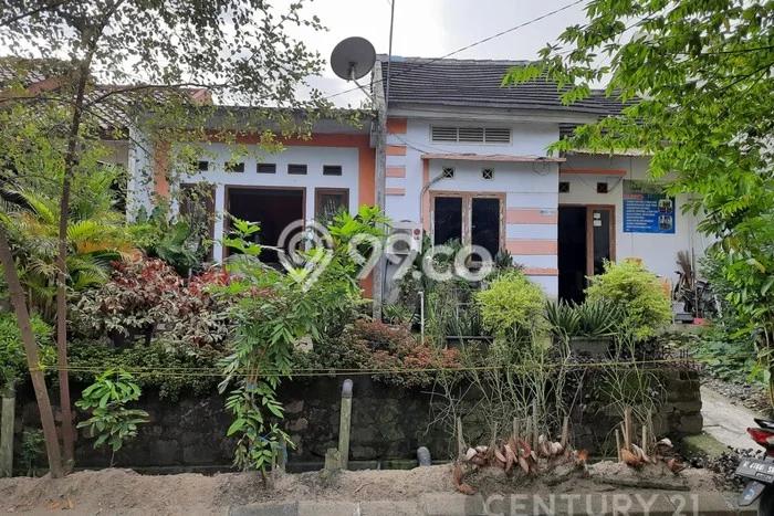 Rumah Strategis Modern Lb 126m2 di Jombang, Cilegon Rumah Strategis Modern Lb 126m2 di Jombang, Cilegon