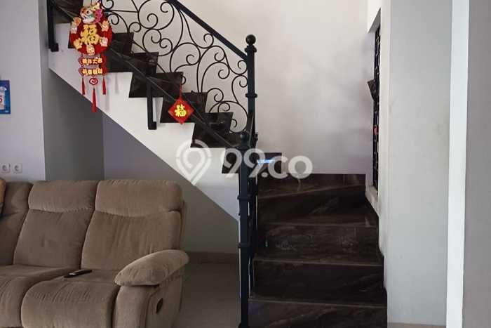 Hunian Mewah Dijual LT 162m2 di Cipondoh, Tangerang Hunian Mewah Dijual LT 162m2 di Cipondoh, Tangerang