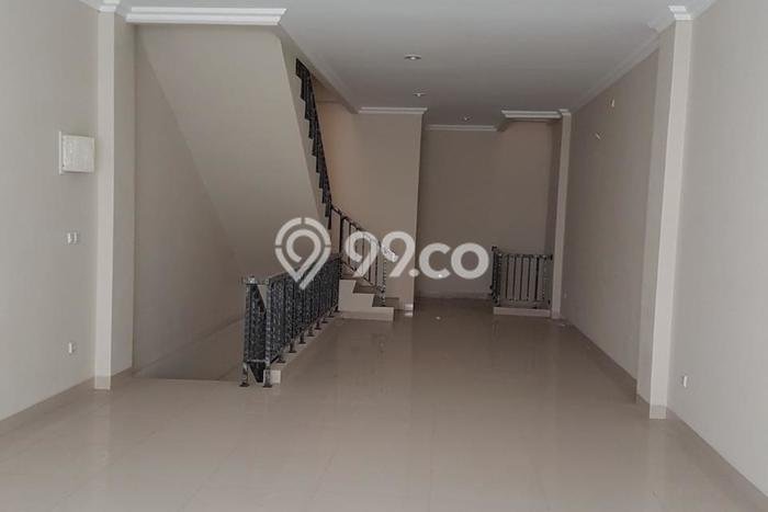 Unit Ruko Disewa Lokasi Cipondoh, Tangerang Spesifikasi Luas Bangunan 180m2 Unit Ruko Disewa Lokasi Cipondoh, Tangerang Spesifikasi Luas Bangunan 180m2