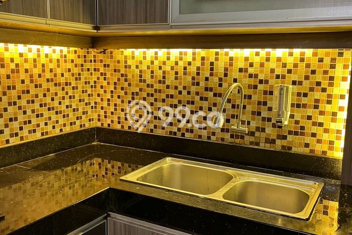 Lokasi terbaik! Rumah siap huni dikontrakkan di Cipondoh LB 320m2 Lokasi terbaik! Rumah siap huni dikontrakkan di Cipondoh LB 320m2