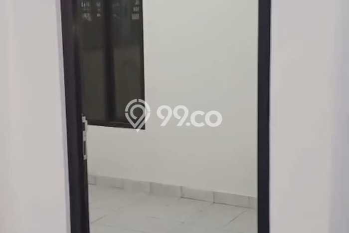 Rumah kawasan Cengkareng Barat, 5 KT, View Kota, Luas 90m² LB 100m² Rumah kawasan Cengkareng Barat, 5 KT, View Kota, Luas 90m² LB 100m²