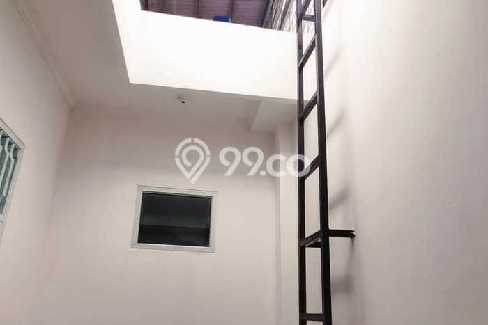 BEST CHOICE! Rumah di Cengkareng Barat, 2 KM, Akses Mall, Luas 90m² Bangunan 108m² BEST CHOICE! Rumah di Cengkareng Barat, 2 KM, Akses Mall, Luas 90m² Bangunan 108m²