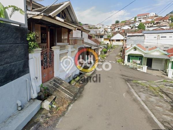 Hunian Cantik Modern Lb 193m2 di Semarang Barat, Semarang Hunian Cantik Modern Lb 193m2 di Semarang Barat, Semarang