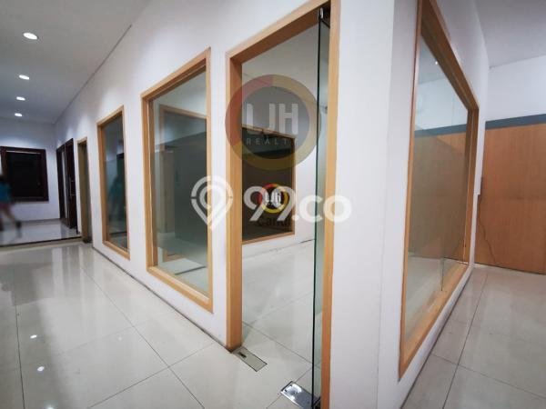 Disewakan Rumah Bagus di Semarang Tengah Harga Rp 1,1 Miliar/ Tahun Disewakan Rumah Bagus di Semarang Tengah Harga Rp 1,1 Miliar/ Tahun