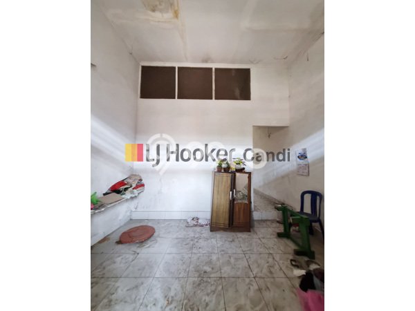 Dijual Rumah Strategis Bagus Punya 1 KT di Semarang Timur Semarang SHM Dijual Rumah Strategis Bagus Punya 1 KT di Semarang Timur Semarang SHM