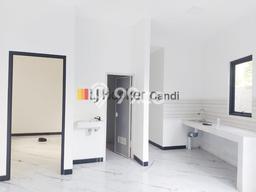 Jual Rumah Minimalis Bagus Punya 3 KT di Semarang Utara Semarang - Jual Rumah Minimalis Bagus Punya 3 KT di Semarang Utara Semarang -