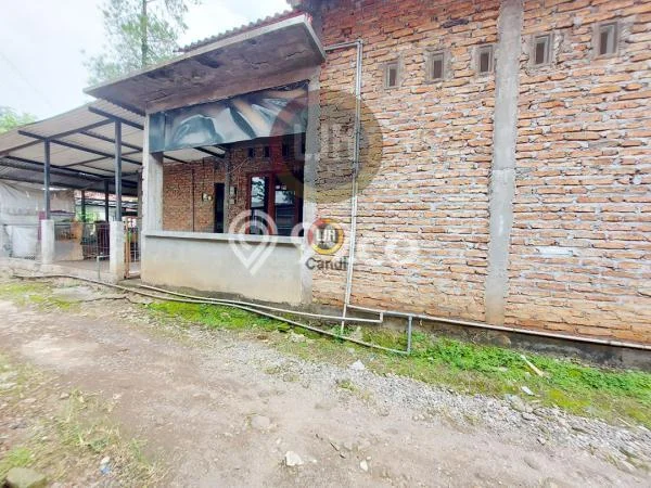 Rumah Mewah LB 470m2 Siap Huni Desain Elegan di Srondol, Semarang Rumah Mewah LB 470m2 Siap Huni Desain Elegan di Srondol, Semarang