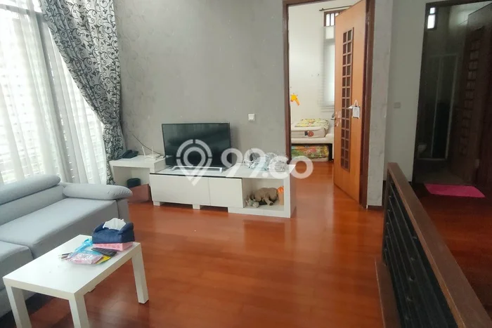 Rumah Disewakan Bandung LT 221m2 LB 300m2 Area Setiabudi Rumah Disewakan Bandung LT 221m2 LB 300m2 Area Setiabudi