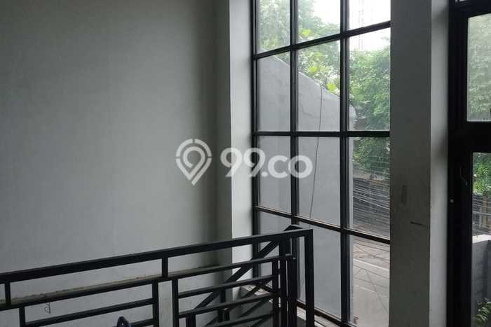 Ruko Dijual di Antapani Bandung dengan Luas Bangunan 350m2 Ruko Dijual di Antapani Bandung dengan Luas Bangunan 350m2