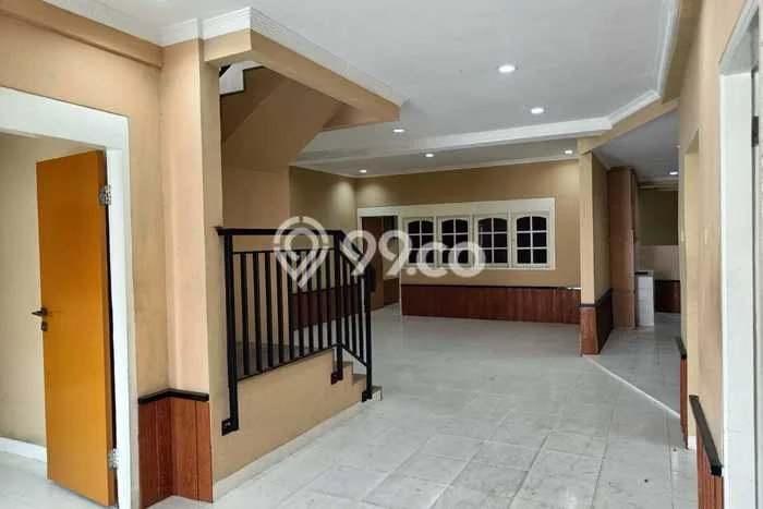 Disewakan! Rumah 10 Kamar Tidur &
4 Kamar Mandi di Muara Karang, Jakarta Utara Disewakan! Rumah 10 Kamar Tidur &
4 Kamar Mandi di Muara Karang, Jakarta Utara