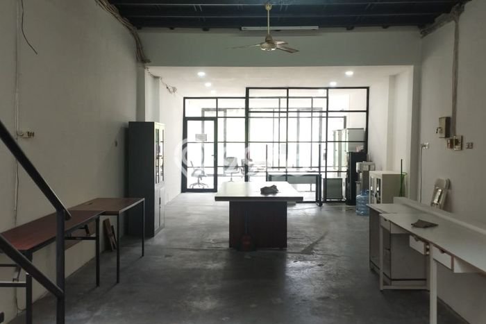 Ruko Disewa di Jakarta Utara dengan LB 250m2 Area Komersial Ramai Ruko Disewa di Jakarta Utara dengan LB 250m2 Area Komersial Ramai
