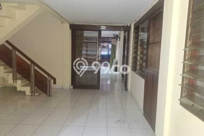 Rumah Disewakan Jakarta Barat LT 120m2 LB 150m2 Area Mangga Besar Rumah Disewakan Jakarta Barat LT 120m2 LB 150m2 Area Mangga Besar