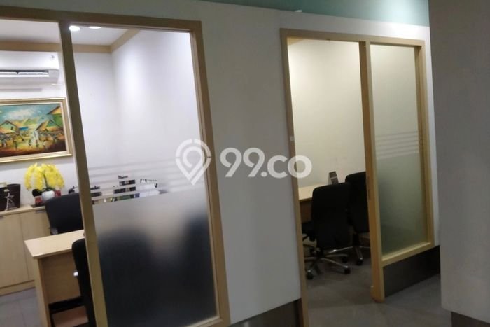 Ruko Disewa di Cempaka Putih, Jakarta Pusat, LT 78m2 / LB 306m2 Ruko Disewa di Cempaka Putih, Jakarta Pusat, LT 78m2 / LB 306m2