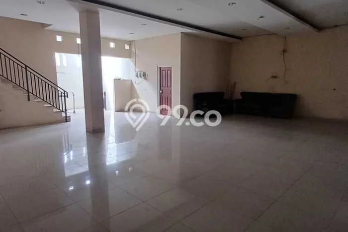 Unit Komersial Disewakan di Jakarta Barat Area Strategis Harga Kompetitif Unit Komersial Disewakan di Jakarta Barat Area Strategis Harga Kompetitif