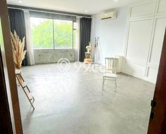 Ruko Dijual di Prime Area Jakarta Pusat Luas 237m2 Ruko Dijual di Prime Area Jakarta Pusat Luas 237m2
