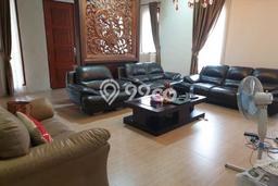 Rumah Disewakan Batam LT 200m2 LB 200m2 Area Batam Centre Rumah Disewakan Batam LT 200m2 LB 200m2 Area Batam Centre