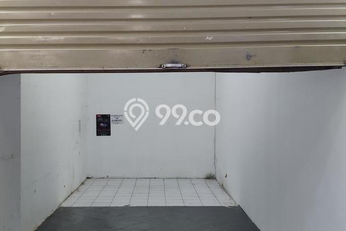 Komersial Kawasan Roxy, Luas 23m², Pusat Bisnis, Lokasi Strategis Komersial Kawasan Roxy, Luas 23m², Pusat Bisnis, Lokasi Strategis
