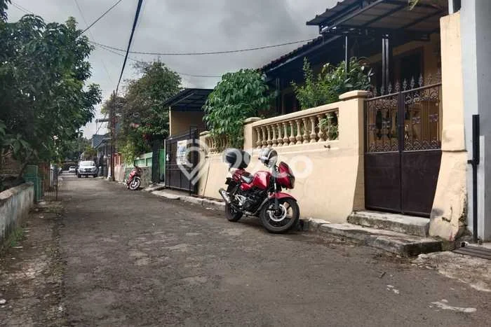 Rumah Strategis Minimalis Lb 120m2 di Mandalajati, Bandung Rumah Strategis Minimalis Lb 120m2 di Mandalajati, Bandung