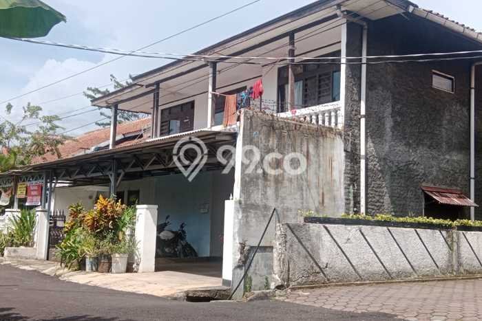 Kos-kosan Dijual di Batununggal, Bandung dengan 23 Kamar Tidur, 6 Kamar Mandi Kos-kosan Dijual di Batununggal, Bandung dengan 23 Kamar Tidur, 6 Kamar Mandi