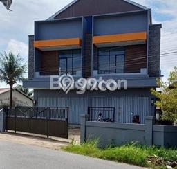Unit Ruko Dijual di Pontianak Selatan Pontianak Luas Bangunan 384m2 Unit Ruko Dijual di Pontianak Selatan Pontianak Luas Bangunan 384m2
