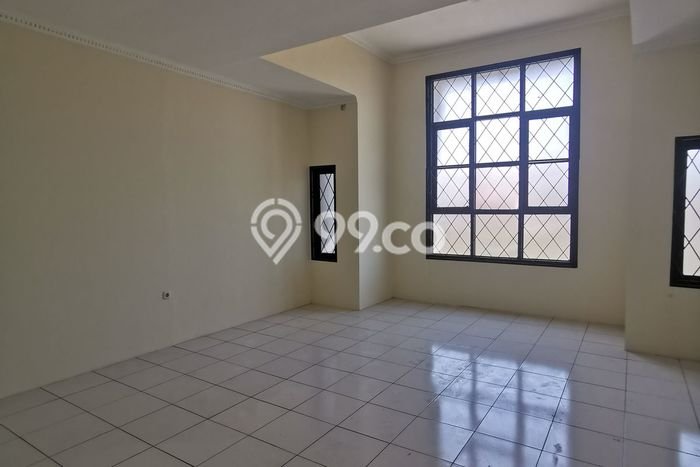 Ruko Dijual di Bandung LT 123m2 & LB 220m2 Lokasi Terbaik! Ruko Dijual di Bandung LT 123m2 & LB 220m2 Lokasi Terbaik!