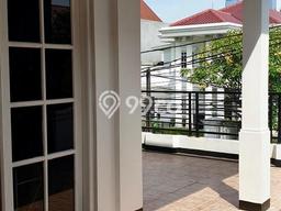 Hunian Mewah Dijual LT 619m2 di Menteng, Jakarta Pusat Hunian Mewah Dijual LT 619m2 di Menteng, Jakarta Pusat