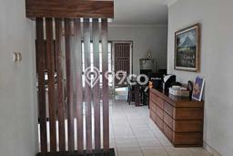 For Sale! Luxury House LT 220m2 Desain Elegan di Kota Wisata For Sale! Luxury House LT 220m2 Desain Elegan di Kota Wisata