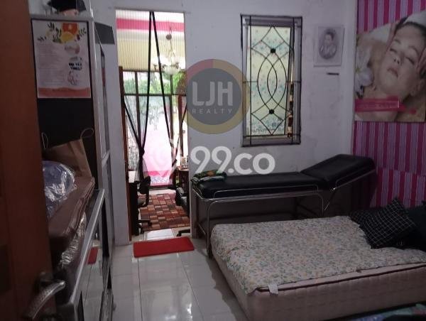 Rumah Modern 5 KT di Sentul City Bogor Full Furnished Rumah Modern 5 KT di Sentul City Bogor Full Furnished