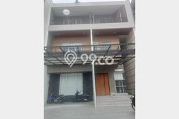 Dijual Rumah Mewah Megah Dengan View Eksklusif di Alam Sutera, Tangerang Dijual Rumah Mewah Megah Dengan View Eksklusif di Alam Sutera, Tangerang