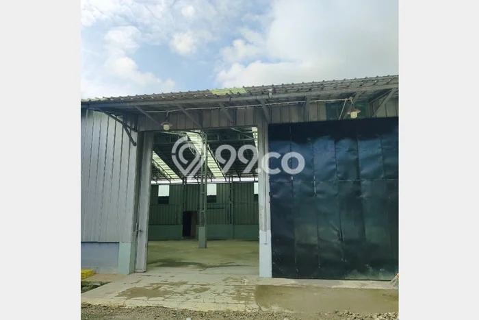 Gudang untuk disewa di Curug punya LT 1000m2 & LB 500m2 harga sewa kompetitif Gudang untuk disewa di Curug punya LT 1000m2 & LB 500m2 harga sewa kompetitif