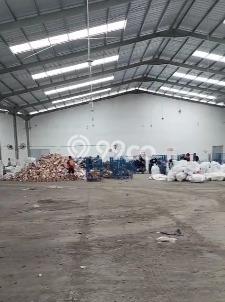 Pabrik disewakan lokasi strategis Karawaci Tangerang 2700m2 Pabrik disewakan lokasi strategis Karawaci Tangerang 2700m2