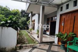 For Sale! Luxury House LT 500m2 Desain Elegan di Warung Buncit For Sale! Luxury House LT 500m2 Desain Elegan di Warung Buncit