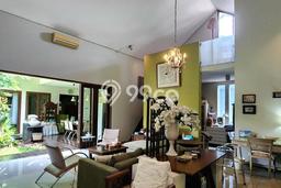 Rumah Elit LB 275m2 Siap Huni Desain Elegan di Rempoa, Tangerang Rumah Elit LB 275m2 Siap Huni Desain Elegan di Rempoa, Tangerang