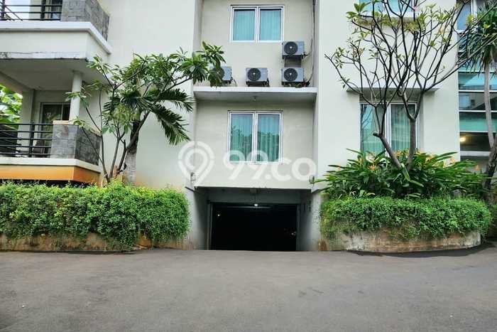 LOKASI STRATEGIS! Hotel Kawasan , Luas 2400m2m², Akses Utama LOKASI STRATEGIS! Hotel Kawasan , Luas 2400m2m², Akses Utama