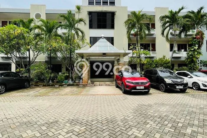 Kost Dijual di Kuningan dengan 31 KT dan Luas 2250m2 Kost Dijual di Kuningan dengan 31 KT dan Luas 2250m2