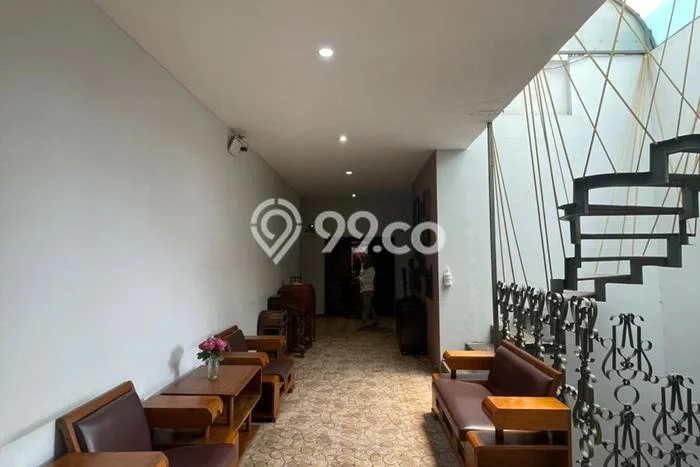 Kost Dijual di Pondok Indah dengan 54 KT dan Luas 2250m2 Kost Dijual di Pondok Indah dengan 54 KT dan Luas 2250m2