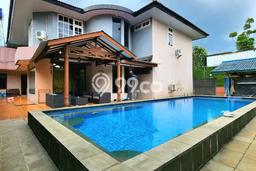 Rumah Elit Modern Tanpa Renovasi di Cipete Jakarta Selatan Rumah Elit Modern Tanpa Renovasi di Cipete Jakarta Selatan