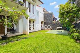 Dijual Rumah Mewah Elegan Dengan View Cantik di Bintaro, Jakarta Selatan Dijual Rumah Mewah Elegan Dengan View Cantik di Bintaro, Jakarta Selatan