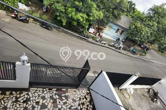 Rumah Luxury Modern Tanpa Renovasi di Meruya Jakarta Barat Rumah Luxury Modern Tanpa Renovasi di Meruya Jakarta Barat