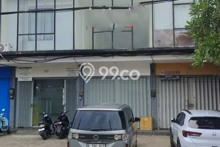 Ruko Dijual di Kembangan LT 64m2, LB 192m2 Solusi Investasi Cerdas Ruko Dijual di Kembangan LT 64m2, LB 192m2 Solusi Investasi Cerdas